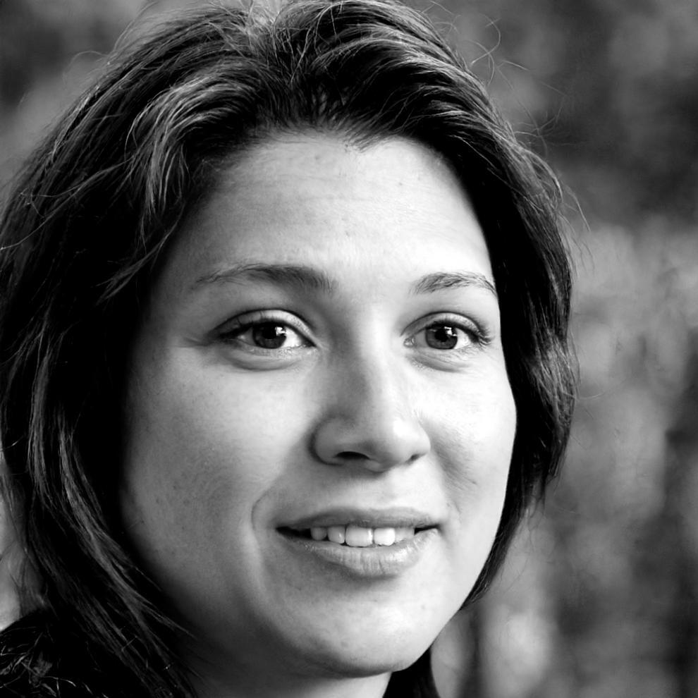 Retrato profesional de graduada